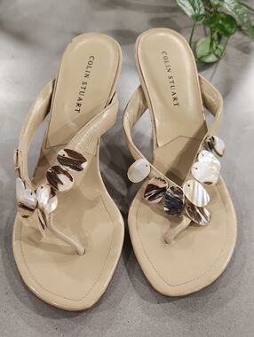 Colin Stuart Nude Patent Thong Sandals with Shell Accents
